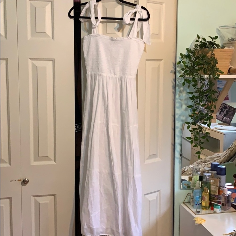 White aritzia maxi dress